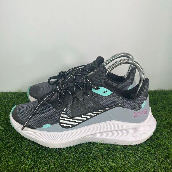 Nike Wmns Winflo 7 Shield running shoe Size 6 - Picture 1 of 8